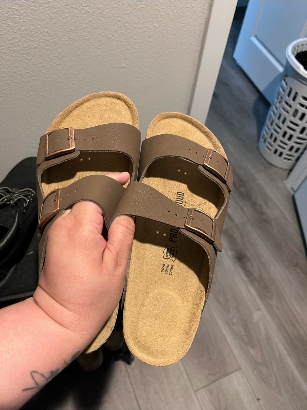 Project Cloud 2 strap Sandals